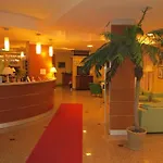 都皮尼酒店 酒店