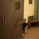 都皮尼酒店 4* 梅尔菲