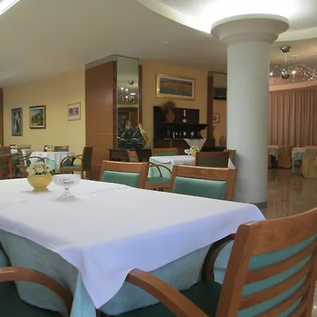 فندق Due Pini ملفي