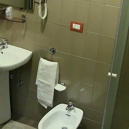 Отель Due Pini 4*
